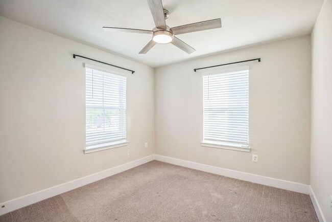 Building Photo - 5976 Kate Chopin Pl