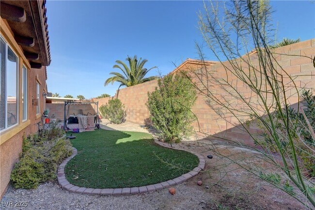 Building Photo - 972 Rue Grand Paradis Ln