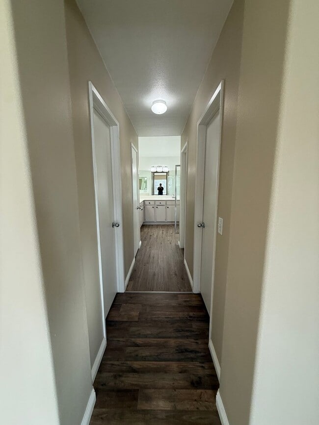 Building Photo - Beautiful Home in May Ranch