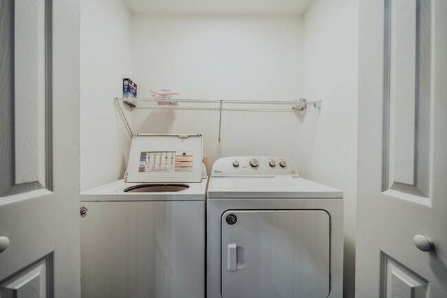 Building Photo - SHORT TERM - Spacious 3-Bedroom home with Wrap-Around Porch