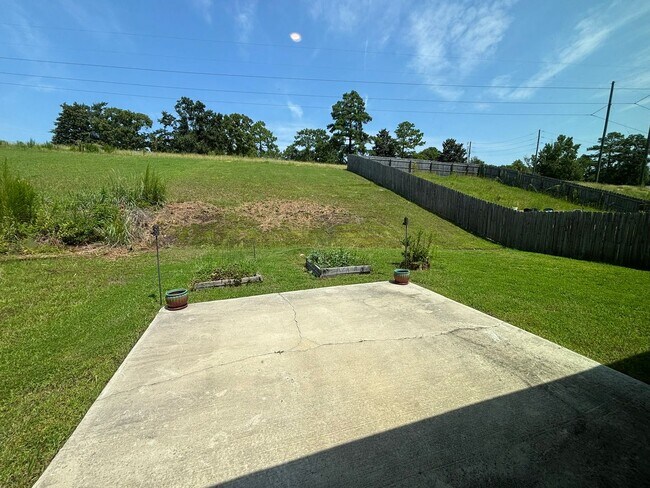 Building Photo - 127 Sundew Rd