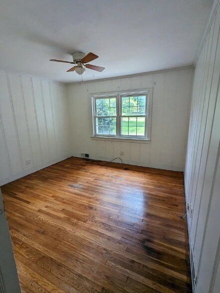 Building Photo - 208 Tremont Dr