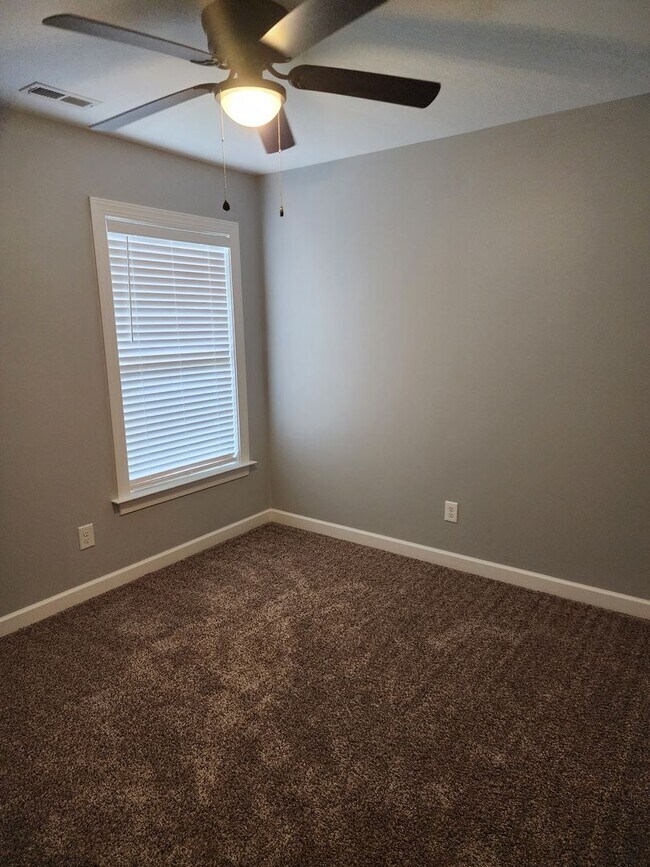 Building Photo - LEXINGTON PLANTATION