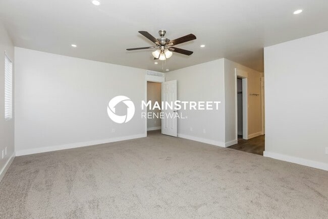 Building Photo - 3 Bedroom Pet-Friendly Home in SAN TAN VALLEY, AZ with Main Street Renewal