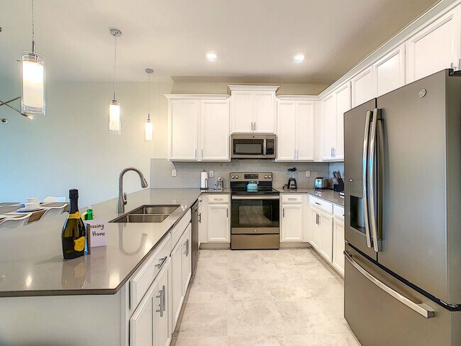 Building Photo - 741 Ocean Course Ave