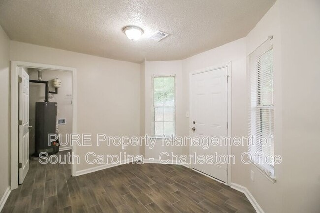 Building Photo - 312 MacGregor Dr