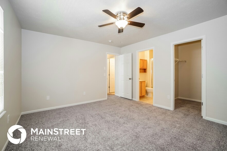 Building Photo - 6817 Riding Trail Dr