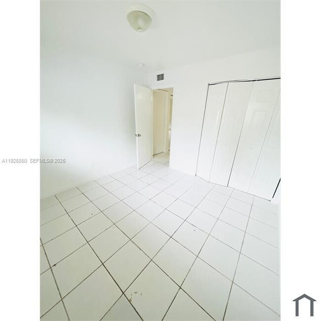 Building Photo - 13993 SW 280th Terrace