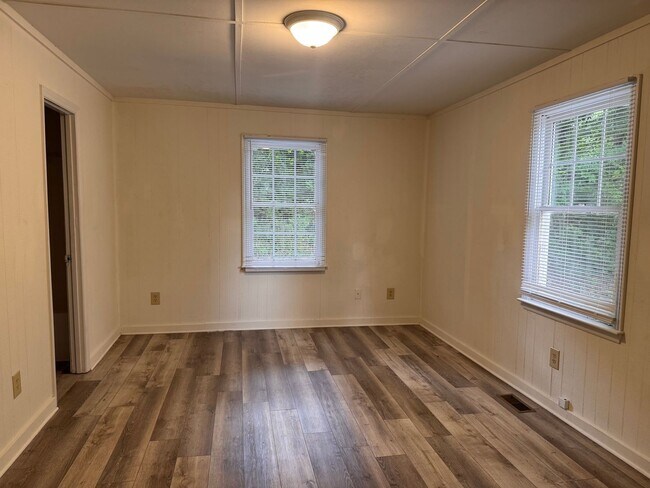 Building Photo - 2 BED, 1 BATH HOME LOCATED IN RAMSEUR