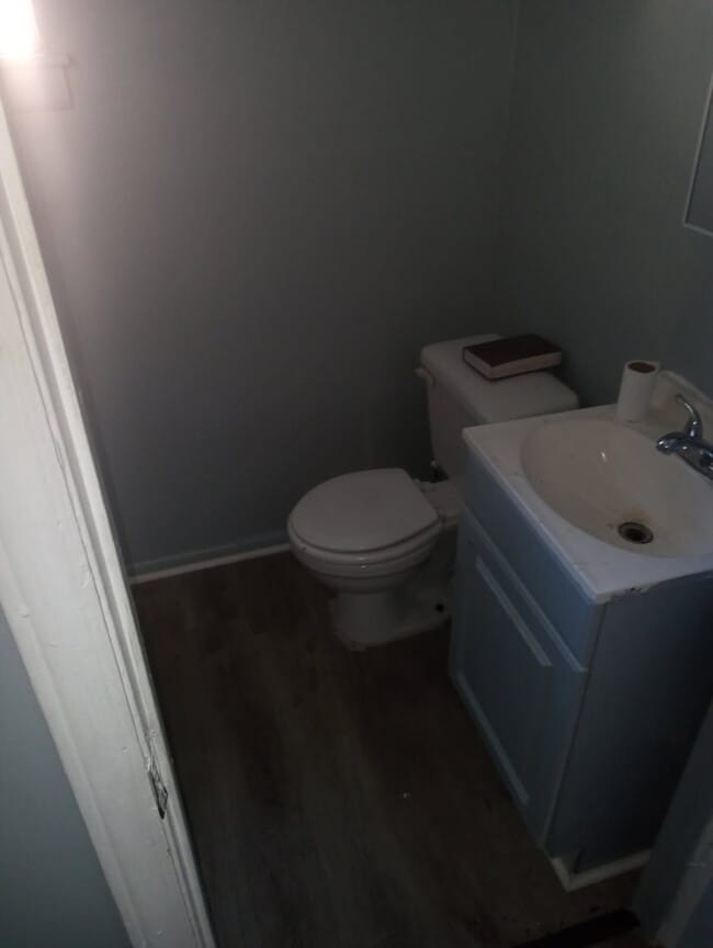 Building Photo - 1011 Queen St