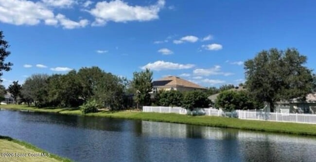 Building Photo - 1070 Hollister Dr