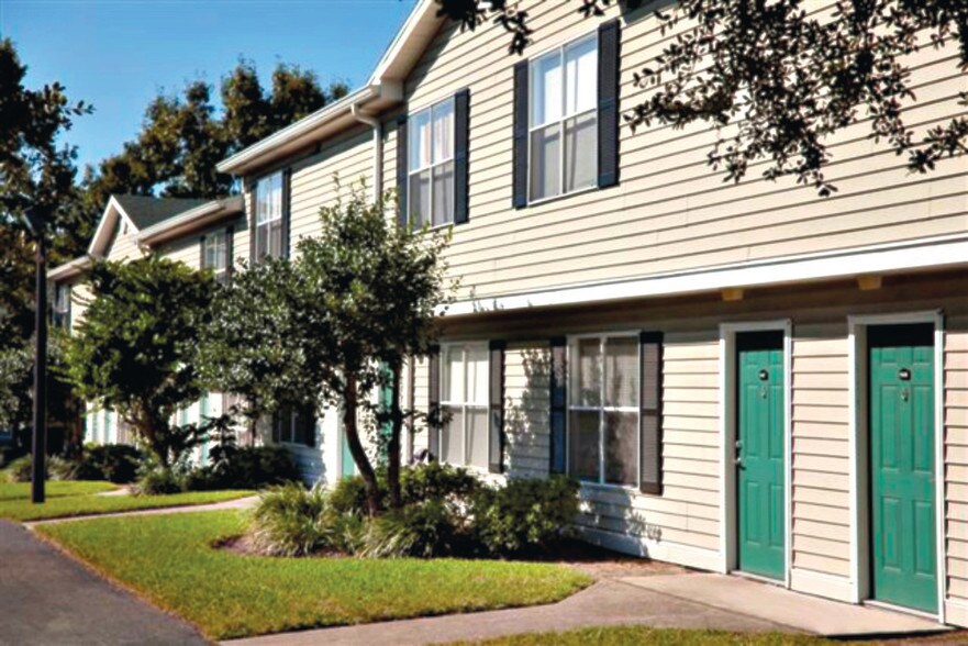 Santa Fe Oaks 8203 NW 31st Ave Gainesville FL 32606 Apartment Finder