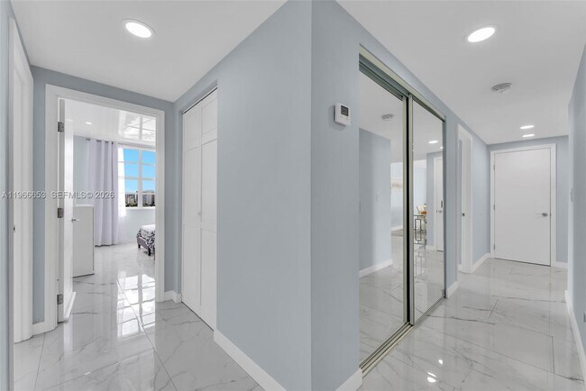 Building Photo - 1980 S Ocean Dr