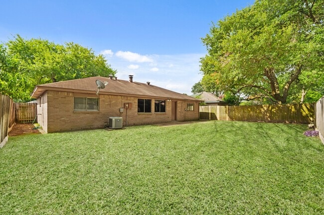 Building Photo - 24110 Griffin House Ln