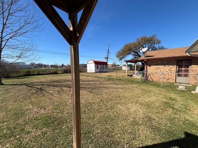 Building Photo - Bossier