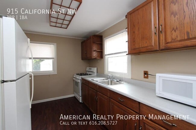 Building Photo - 915 California St NW