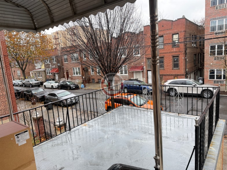 Building Photo - 1821 Edison Ave