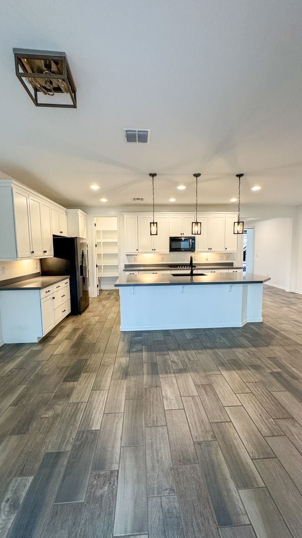 Building Photo - 18852 W Marshall Ave