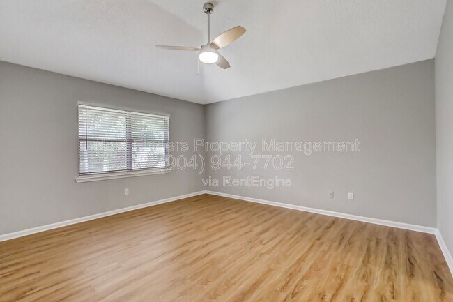 Building Photo - 9642 Pritmore Rd E