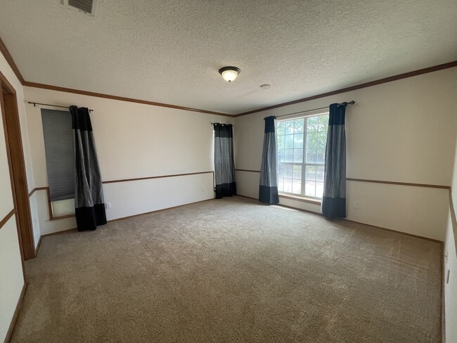 Building Photo - 6308 Montano Pointe Rd NW