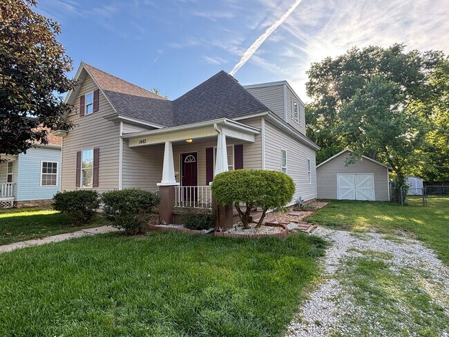 Building Photo - Gorgeous 3 Bed 2 Bath Home Available NOW!!!