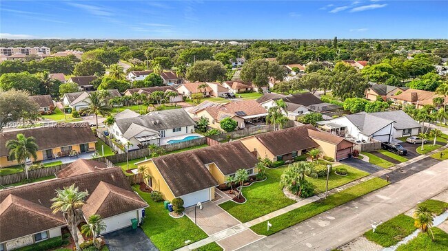 Building Photo - 8060 NW 51st Ct