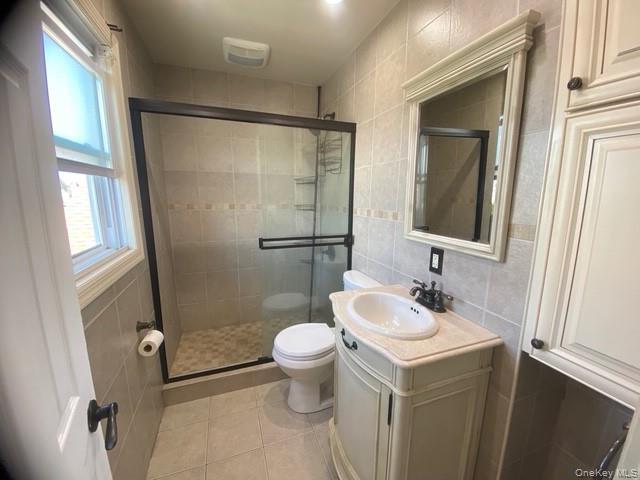 Building Photo - 347 W Market St