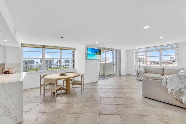 Building Photo - 2750 NE 183rd St