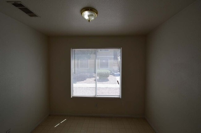Building Photo - 1420 Jamielinn Ln