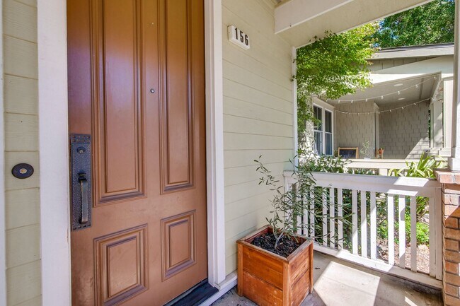 Building Photo - Gorgeous Morgan Park Refreshed for Immediate Move-In! Must see!