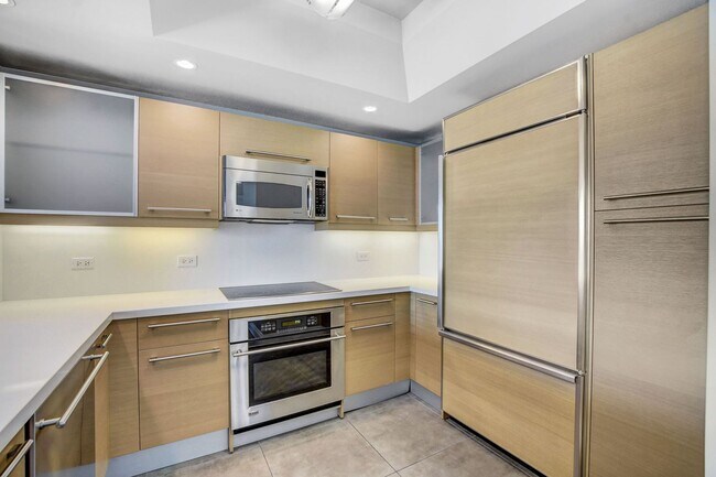Building Photo - Turnberry Towers 4305W-Strip/City Views from this Stunning 3Bd/2.5Ba Residence