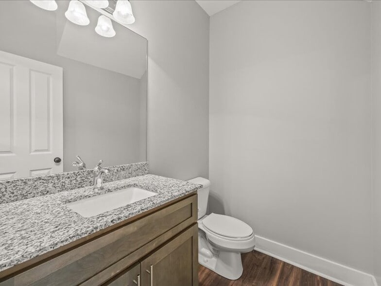 Building Photo - 127 N Franklin Ave