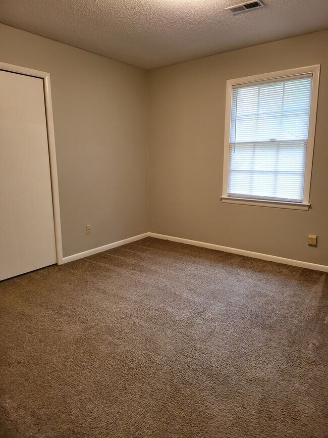 Building Photo - Decatur