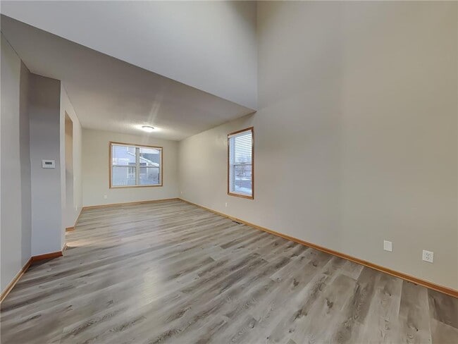 Building Photo - 9049 Garland Ln N