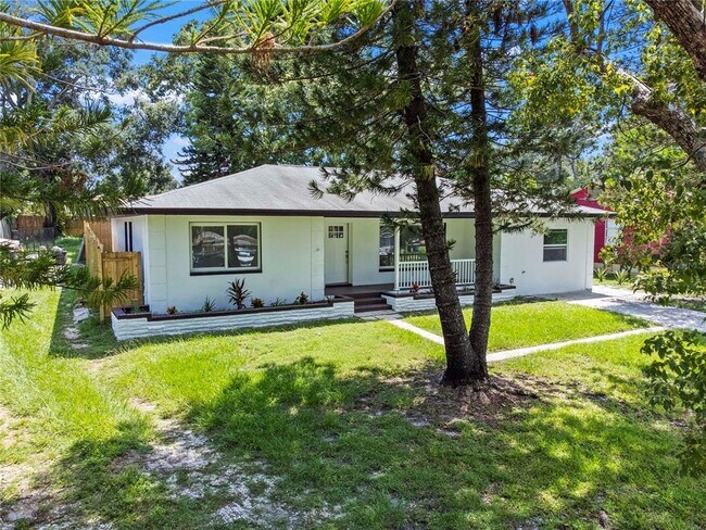 Building Photo - 1369 Pine Brook Dr