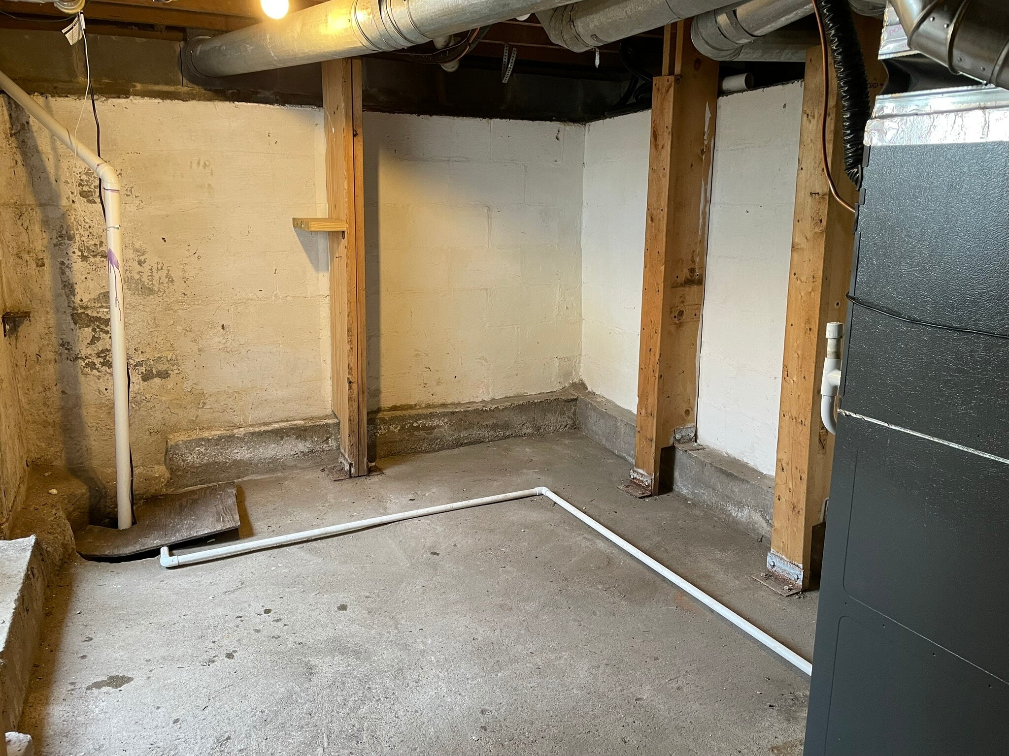 Building Photo - 2450 Gerald Ave