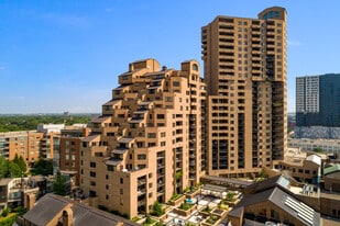 Building Photo - 110 1st Ave NE