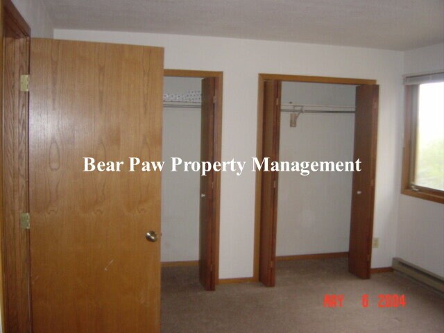 Building Photo - Great 2 bedroom Condo in North Evergreen!!