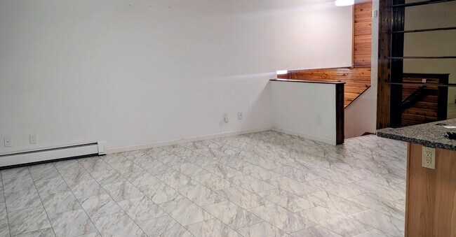 Building Photo - 1240 Joyce Dr