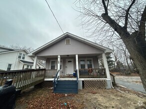 Building Photo - Charming 4-Bedroom 2-Bathroom Home in Nept...