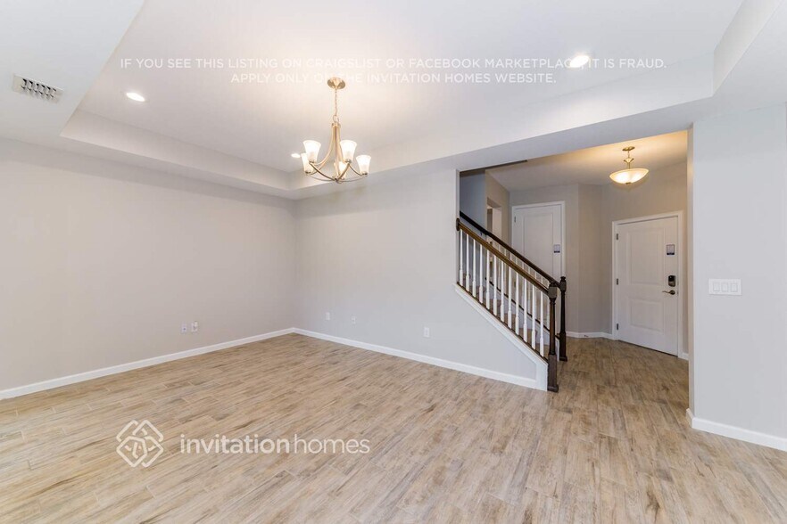 Building Photo - 12113 Trailhead Dr