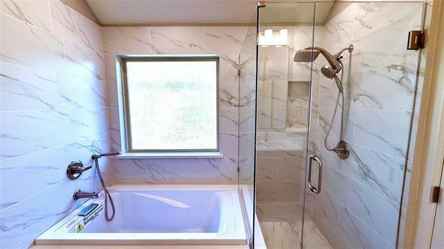 Building Photo - 7921 Decoy Dr