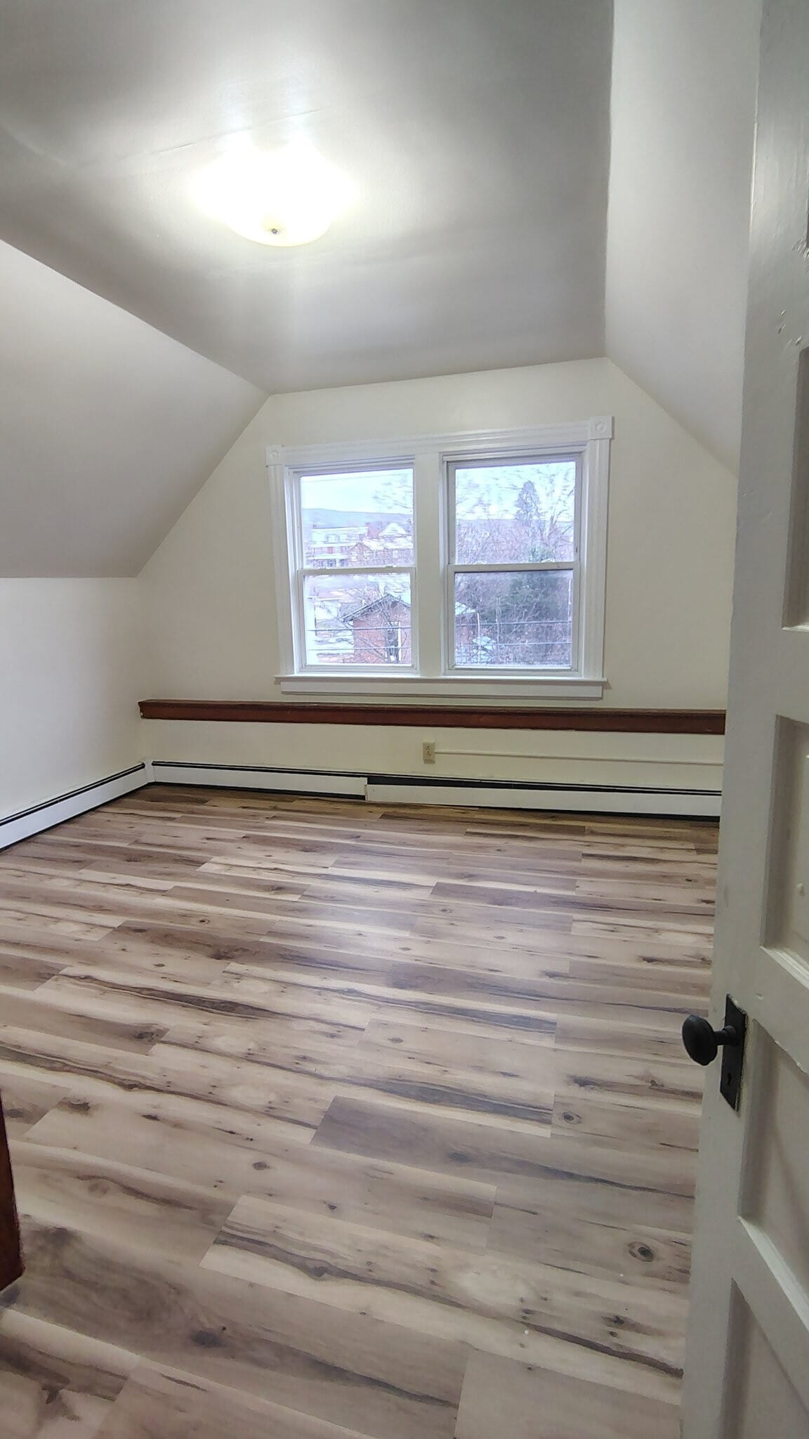 Building Photo - 410 Fayette St