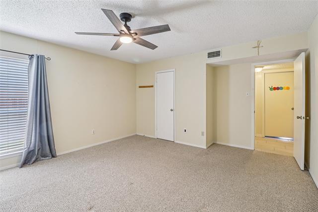 Building Photo - 2622 Briar Hill Dr