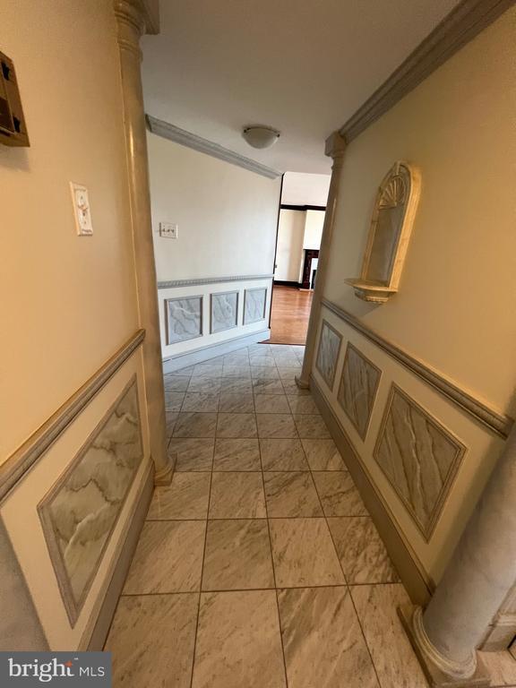 Building Photo - 3800 Fairfax Dr