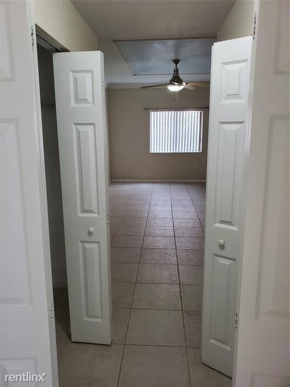 Building Photo - 3 br, 2 bath House - 2941 Riverside Dr Apt...