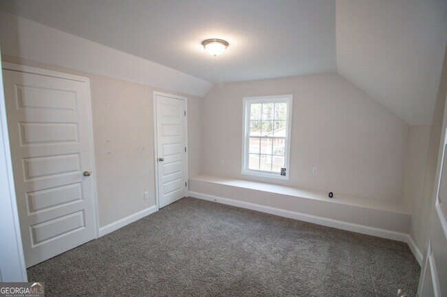 Building Photo - 603 N Kevin Ct