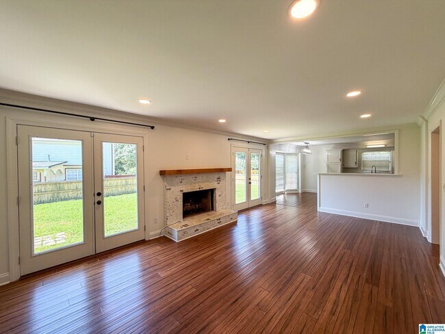 Building Photo - 649 Olde Towne Ln