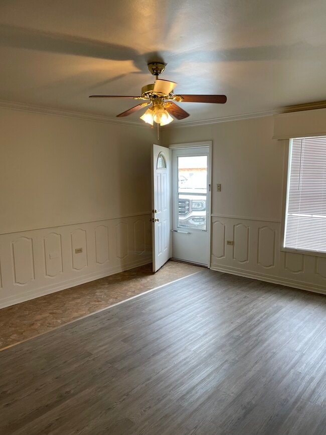 Building Photo - 1719 Oakley Ct