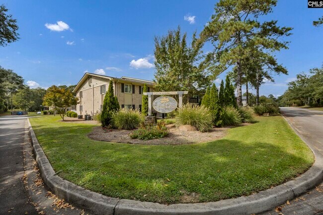 Building Photo - 6530 Davidson Rd